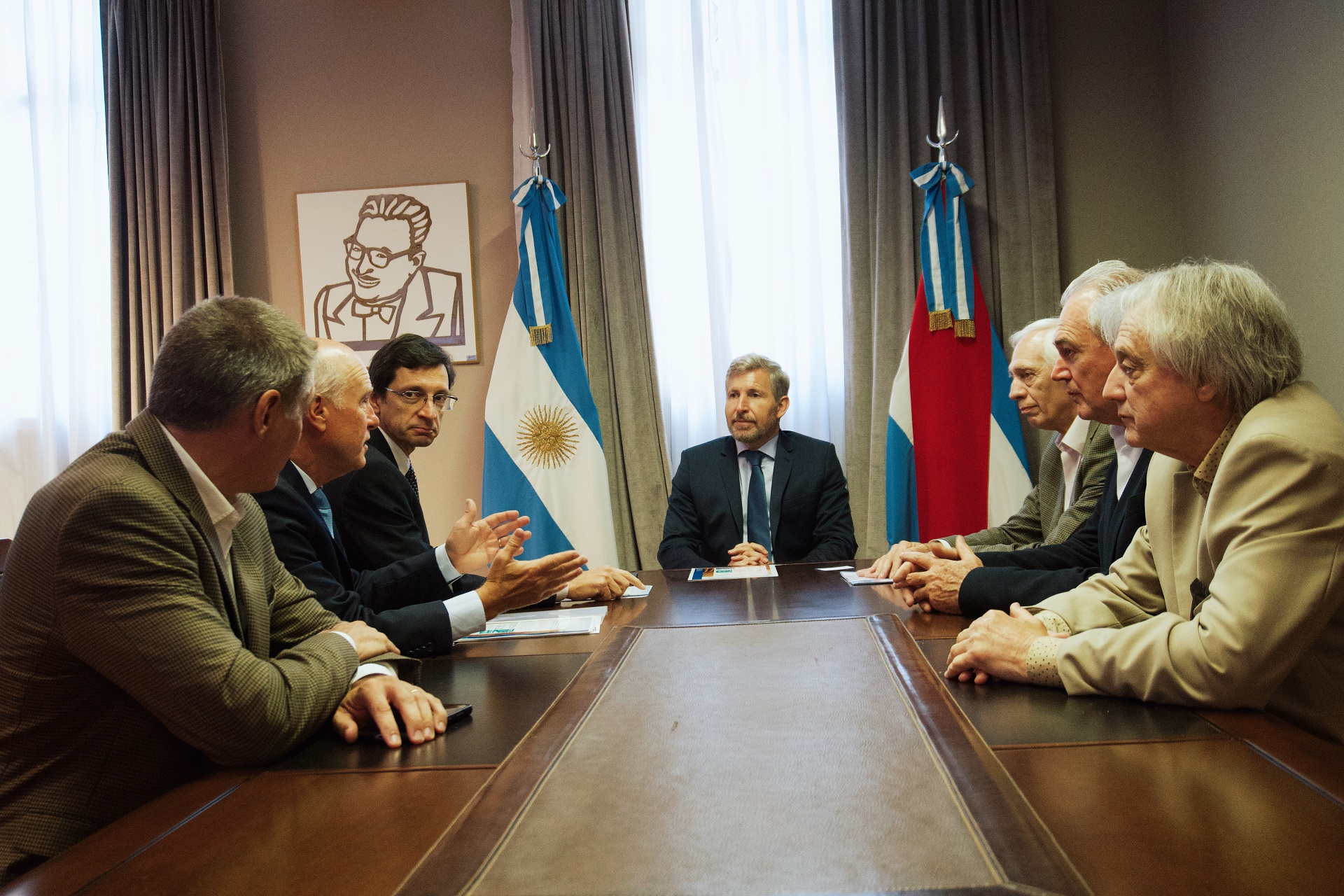 Frigerio agiliza gestiones para firma que invierte en puerto y silos en Entre Ríos